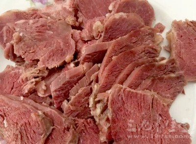 牛肉有丰厚的蛋白质和其他营养成分