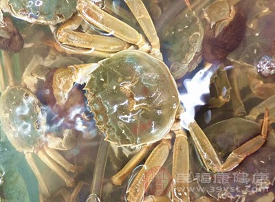 螃蟹和西瓜可以一起吃吗 始终食物不能与螃蟹一起吃