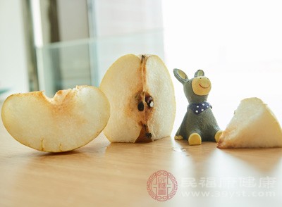 梨子的功效与作用 梨子生吃熟吃功效竟大不同