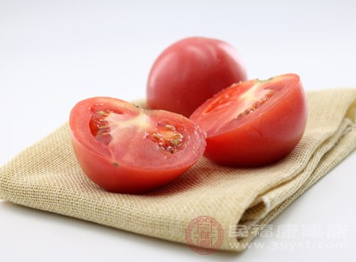 生吃西红柿的好处和坏处是什么 吃西红柿禁忌