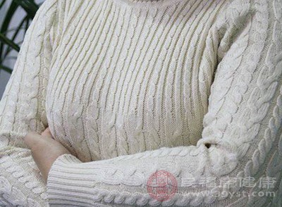 女性乳房組織的主要由脂肪和乳腺構成