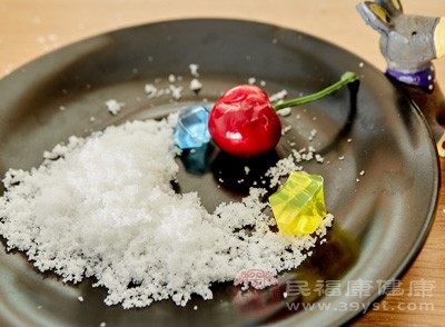 经营超范围使用食品添加剂的食品 经营超范围使用食品添加剂的食品