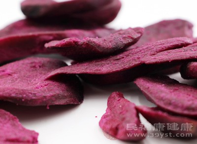 紫色般梦幻的紫薯不仅能激起你的食欲，而且也是延缓衰老的食疗佳选