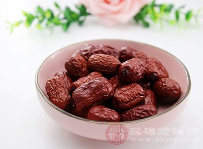 紅棗中含有大量抗過敏物質(zhì)——環(huán)磷酸腺苷