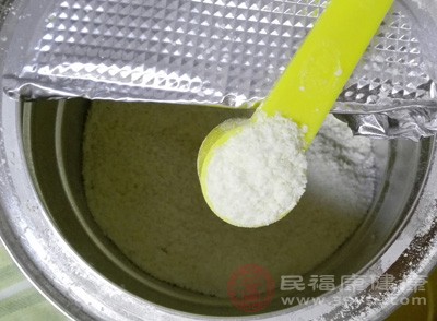 100克羊奶胆固醇含量为10-13毫克,每100克人乳可达20毫克 100克羊奶胆固醇含量为10-13毫克,每100克人乳可达20毫克