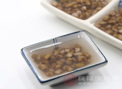 排毒效果比較好的食物就是綠豆湯