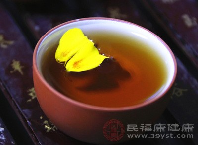 并在经营门店加工泡制药酒 并在经营门店加工泡制药酒