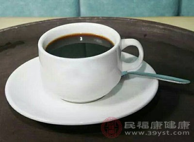 不喝浓茶、咖啡、戒烟戒酒