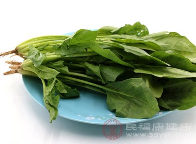 菠菜、粳米、適當(dāng)?shù)恼{(diào)味料