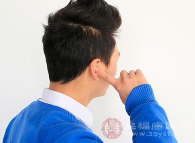 颈椎病会引起什么症状 5大症状小心颈椎病(2)