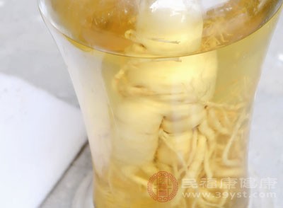 藥酒佳服用量以每天20毫升左右(半兩)為宜，且不可長(zhǎng)期飲用