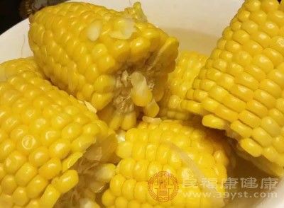 一般的糧食如米、面、玉米中鈣含量都較少