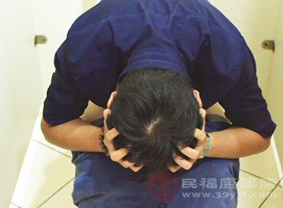 由气虚产生的便秘,需要补脾、补气,气顺之后才会有力量推动新陈代谢。平时多吃谷物、瘦肉、红枣,让气饱满起来 由气虚产生的便秘,需要补脾、补气,气顺之后才会有力量推动新陈代谢。平时多吃谷物、瘦肉、红枣,让气饱满起来