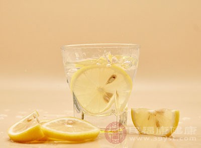 柠檬的好处 常吃它能调节肠胃功能
