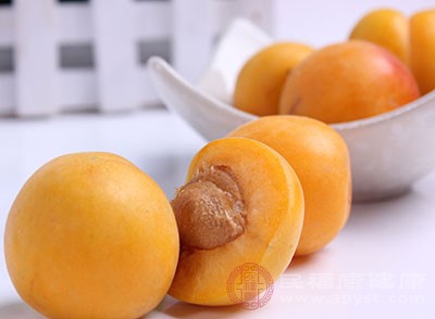 杏子在很多中药方子中常被用来止咳、平喘