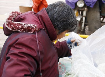 适当的体育锻炼能够帮助老年人防病抗老