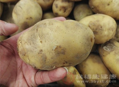 大多就是由于體內(nèi)缺乏維生素A和C或攝取酸性食物過多