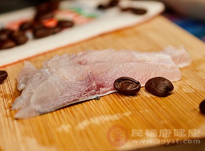 魚肉、米、扁豆、豌豆和蠶豆