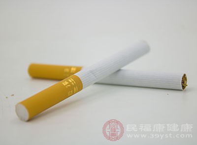 纸烟中含有苯并芘等多种致癌物质