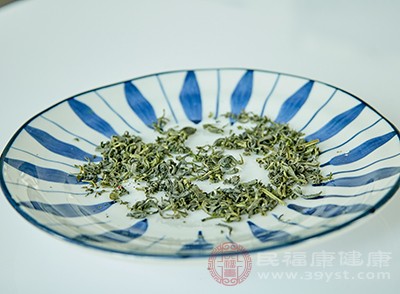 新林玉露成品茶色澤蒼翠綠潤