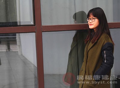 对女性进行持续两年的研究 对女性进行持续两年的研究