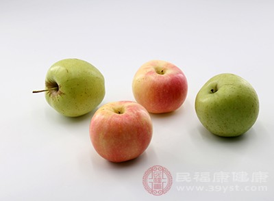 苹果中含有大量的果胶和钾镁元素