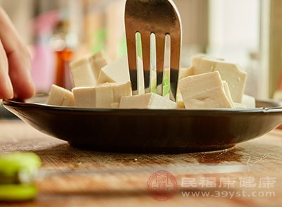豆腐的功效 常吃这种食物补钙效果好