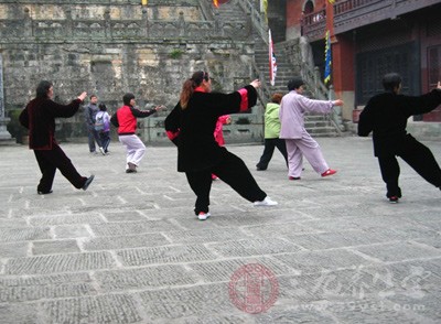 学气功的代表功法是华佗的五禽戏和陶弘景的六字诀等