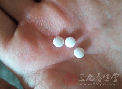 35歲以后生第一胎的婦女其患乳腺癌的危險性增高3倍