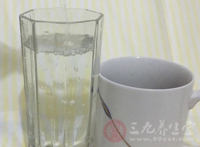 水一杯，煎七分