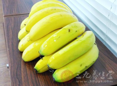 香蕉食用小常识 不放冰箱不空腹吃