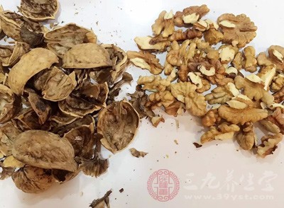 白发如何变黑 这几种食物能让白发迅速转黑