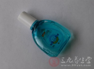 被电焊光照伤眼睛的急救方法