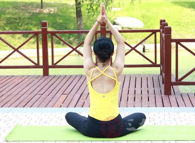 15分钟强效瘦身瑜伽 瘦身瑜伽的基本呼吸方法