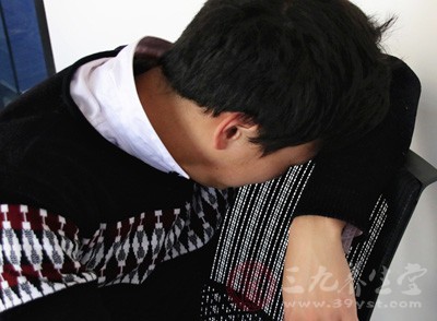 昏昏欲睡，就是所谓湿困