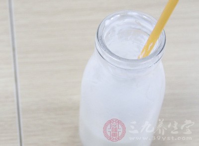 在乳酸菌幫助下，人體能吸收有豐胸效果的木瓜酶和木瓜酵素