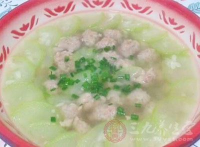 吃肉饮汤，每日2次