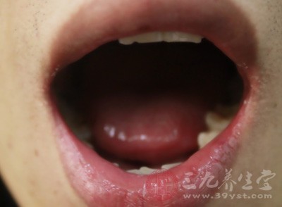 保持舌部湿润从而延缓味觉退化 保持舌部湿润从而延缓味觉退化