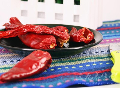 少吃辣椒和酸菜 远离食道癌 少吃辣椒和酸菜 远离食道癌