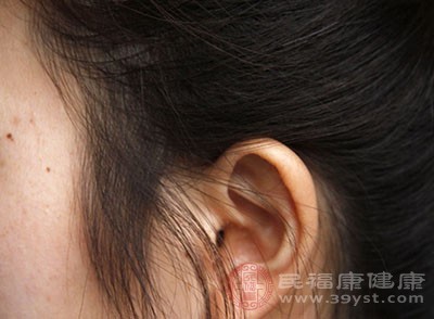 耳道流脓是指当外耳道或中耳出现炎症