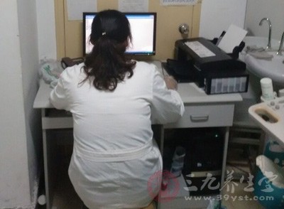 PDT光动力疗法对发病器官上皮肤结构和胶原支架的损伤小