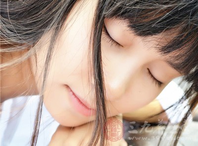 摸脸之前清洗干净双手