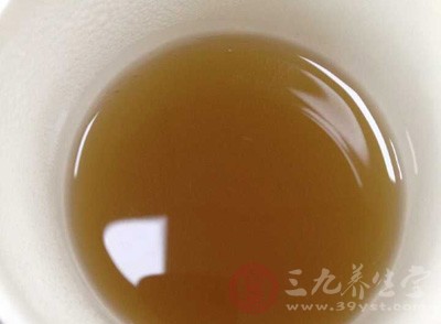 犬用板藍根、黃連粉與藜蘆同服(各2.0g/kg)，能解藜蘆毒