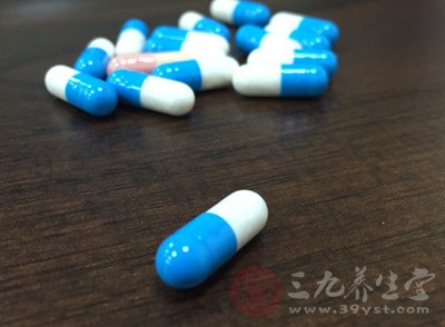 孕期服用氯霉素會(huì)增加小兒患各種白血病的危險(xiǎn)性