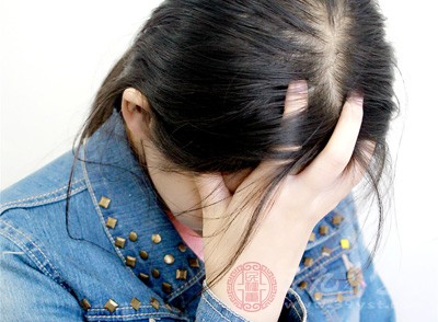 那些由于各种压力经常头痛的人应尽可能放弃服用这类药物 那些由于各种压力经常头痛的人应尽可能放弃服用这类药物