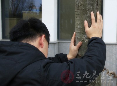 日常生活中经常会有朋友想不开