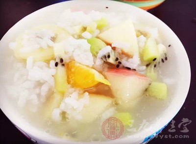 新妈妈应保证饮食的清淡,忌油腻 新妈妈应保证饮食的清淡,忌油腻