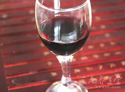 药品和酒精进入血液,并能通过乳汁进入婴儿体内 药品和酒精进入血液,并能通过乳汁进入婴儿体内