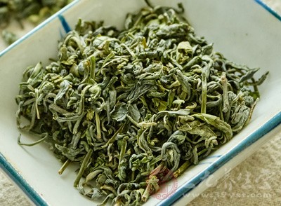 郁金(醋制)10克，炙甘草5克，綠茶2克，蜂蜜25克