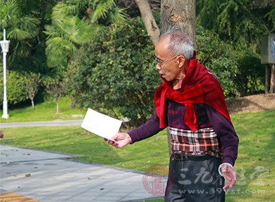 對體質(zhì)虛弱和中老年人來說，食用黃魚會收到很好的食療效果